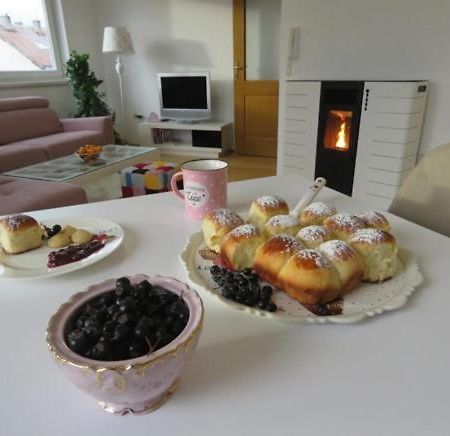 Winter Iris Apartment Купрес Екстериор снимка